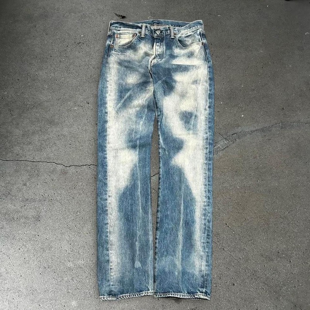 Men's Levi's 501 button fly straight leg light bleach wash jeans Size 32x34